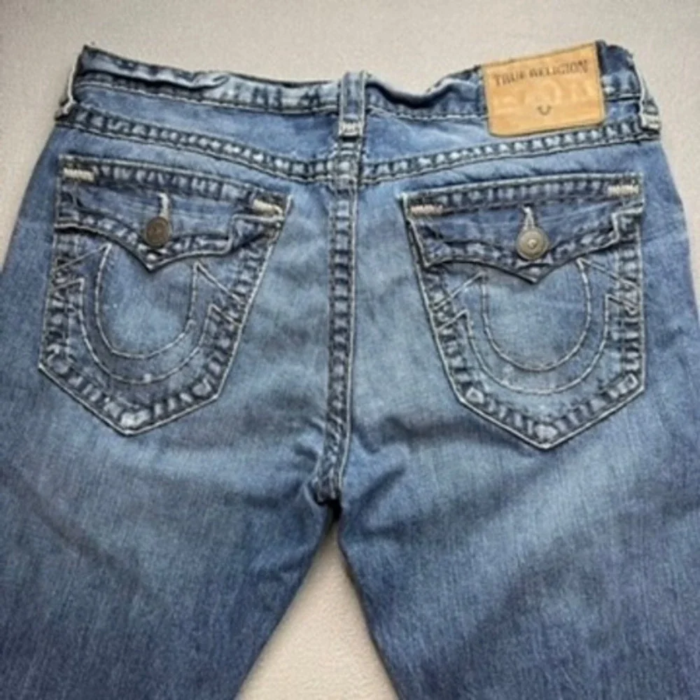 True Religion Jeans Mens 36 Blue Ricky Relaxed Straight Distressed‎ Denim USA